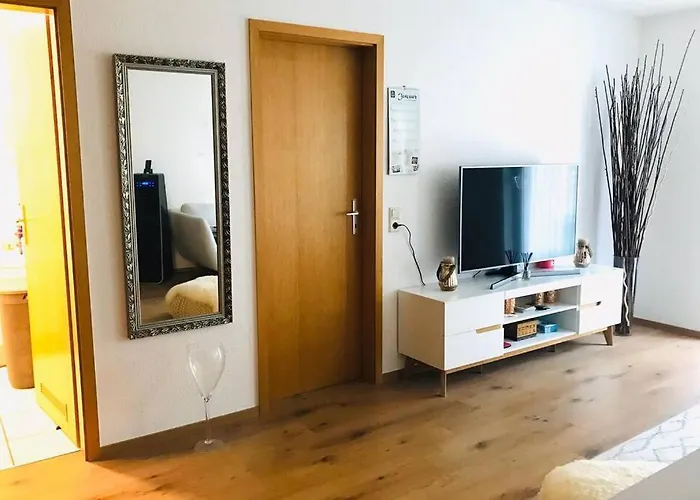 Lyvia Tempur Und Netflix 莱茵费尔登